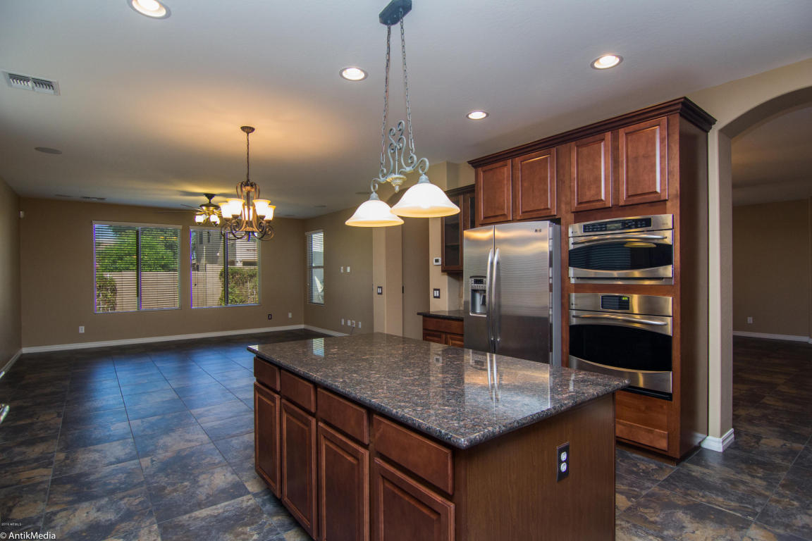 2524 E Donato Dr, Gilbert, AZ 85298 photo 9