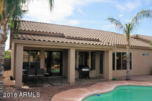 2354 E Amber Ln, Gilbert, AZ 85296 photo 12