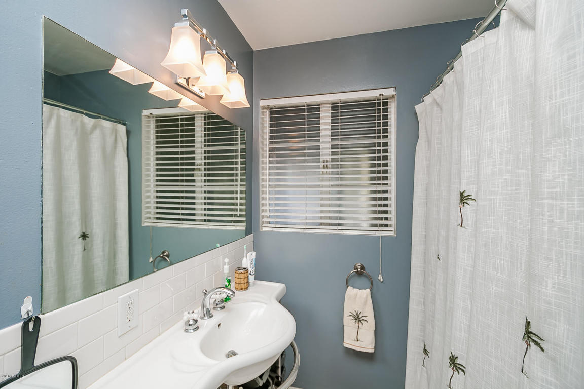 4320 E Catalina Dr, Phoenix, AZ 85018 photo 10