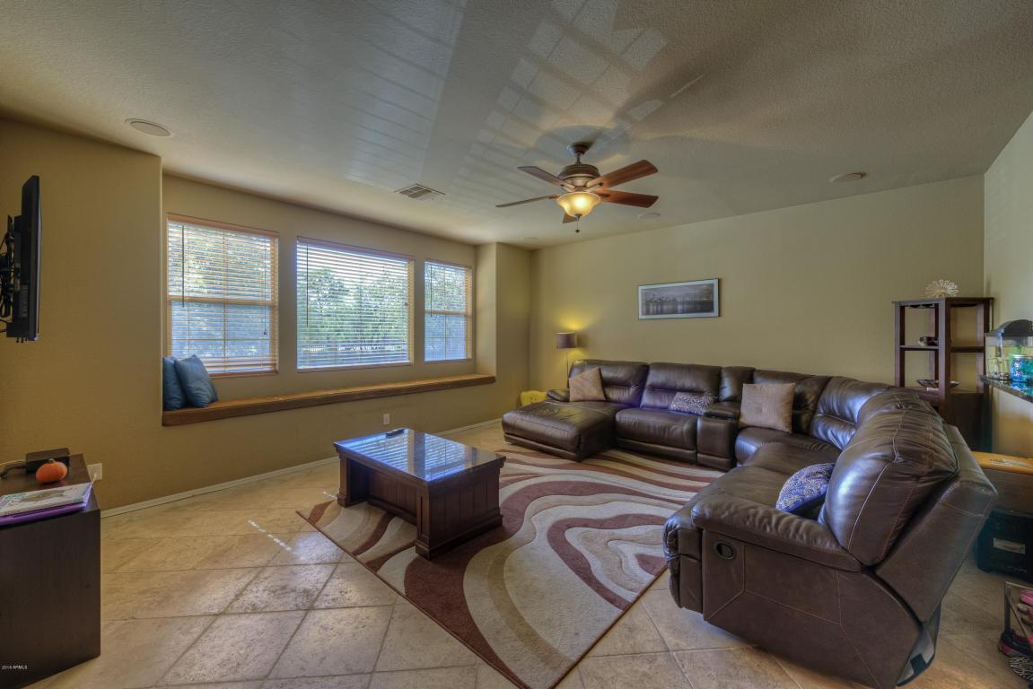 4386 E Renee Dr, Phoenix, AZ 85050 photo 3