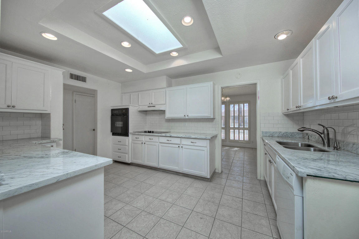4062 E Clovis Cir, Mesa, AZ 85206 photo 8