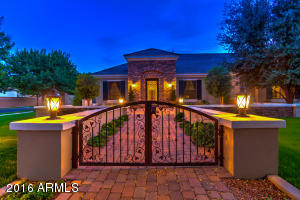 3031 E Page Ave, Gilbert, AZ 85234 photo 1