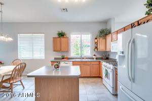486 E Redondo Dr, Gilbert, AZ 85296 photo 2