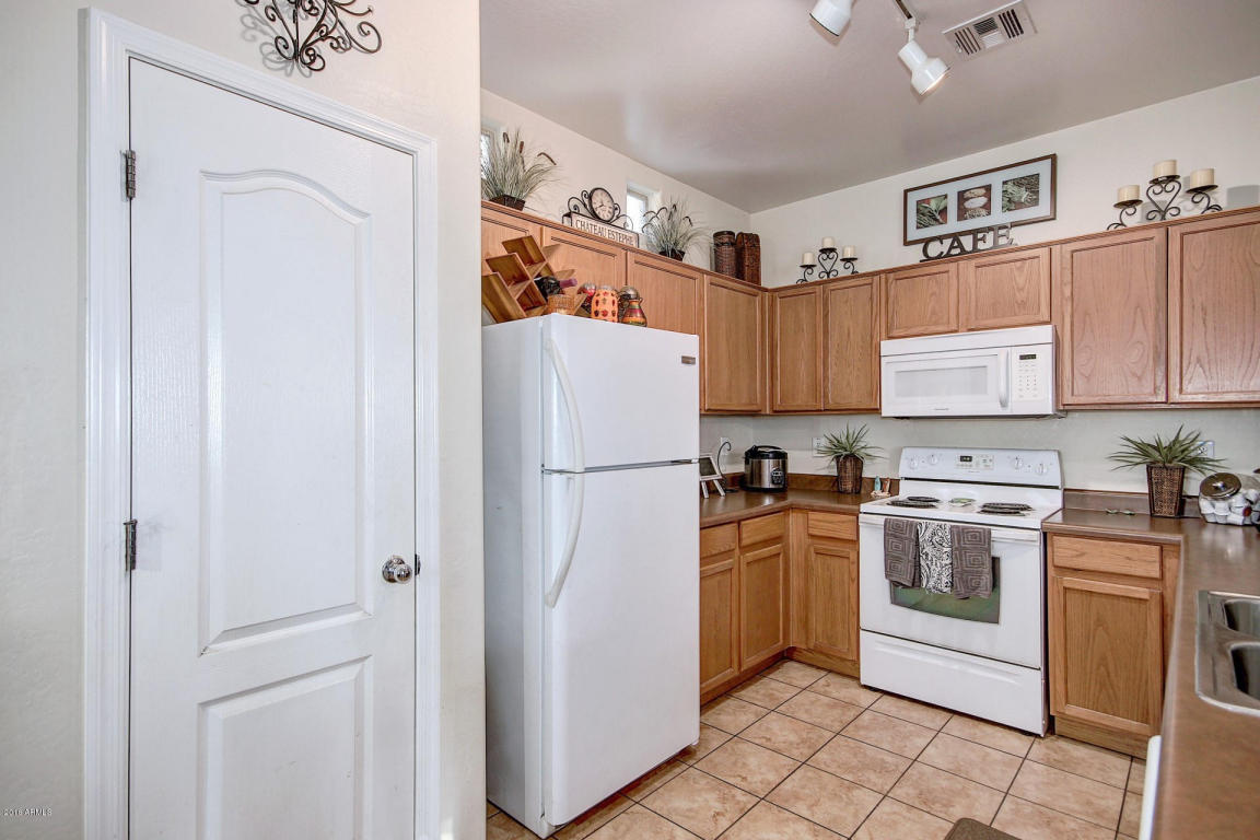 2781 S Arroyo Ln, Gilbert, AZ 85295 photo 3