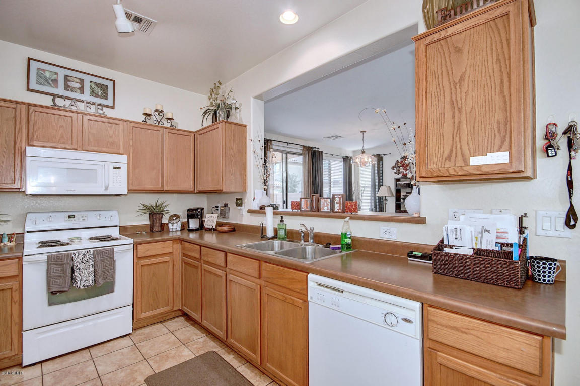 2781 S Arroyo Ln, Gilbert, AZ 85295 photo 4