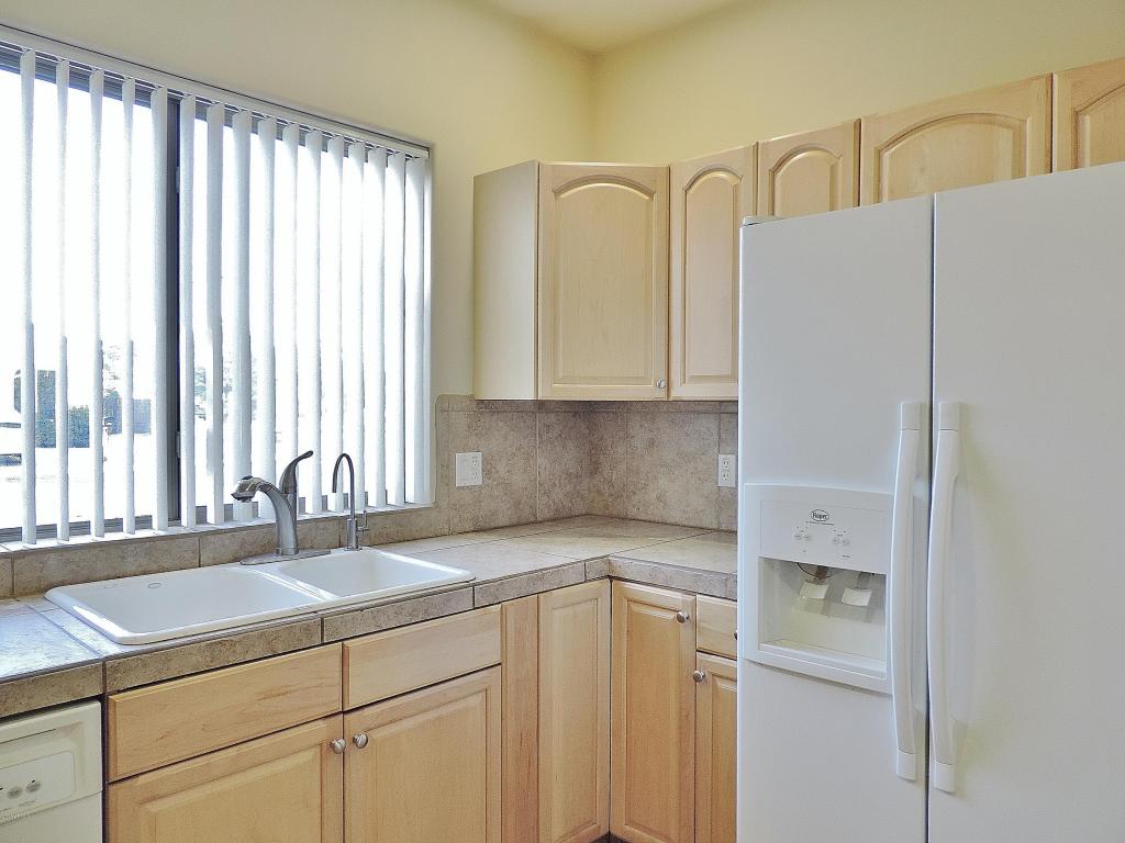 3002 E Jeanette Ct, Phoenix, AZ 85050 photo 8