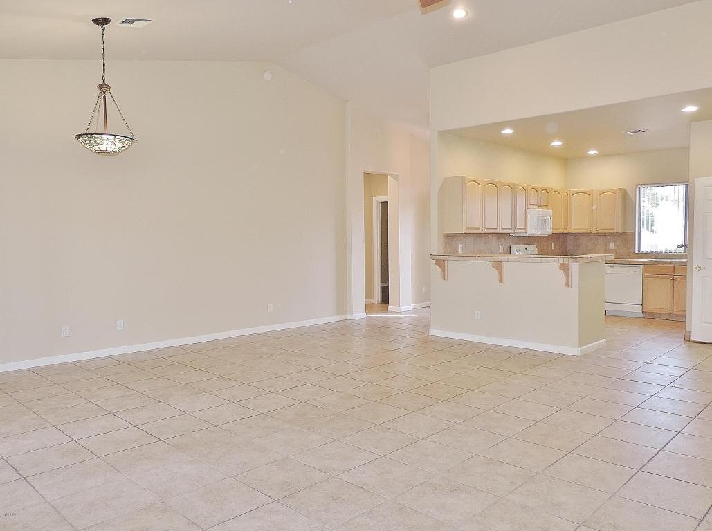 3002 E Jeanette Ct, Phoenix, AZ 85050 photo 4