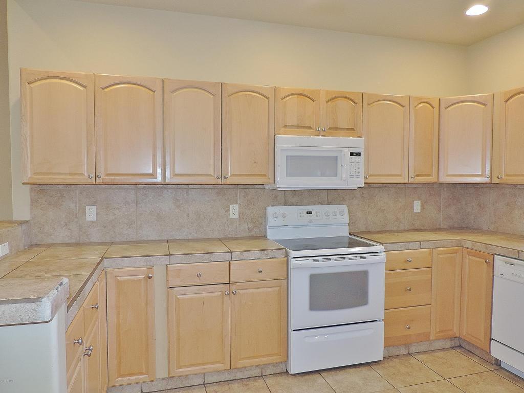 3002 E Jeanette Ct, Phoenix, AZ 85050 photo 7