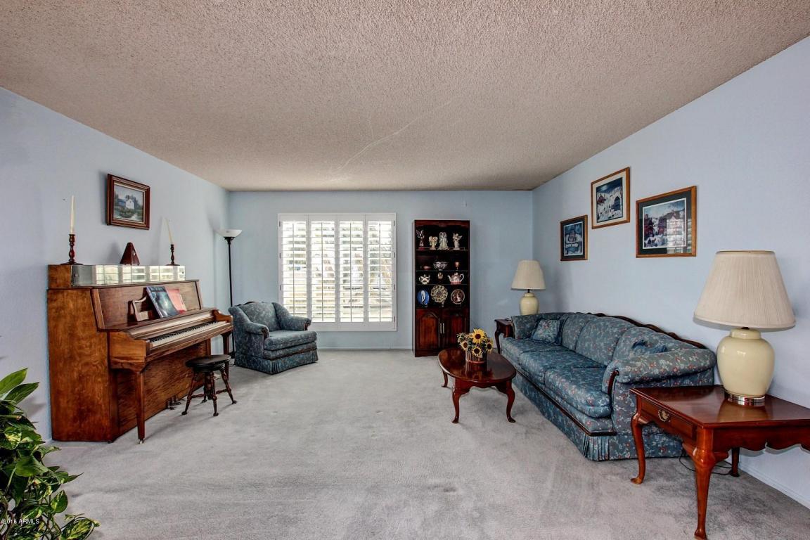 2546 E Yucca St, Phoenix, AZ 85028 photo 3