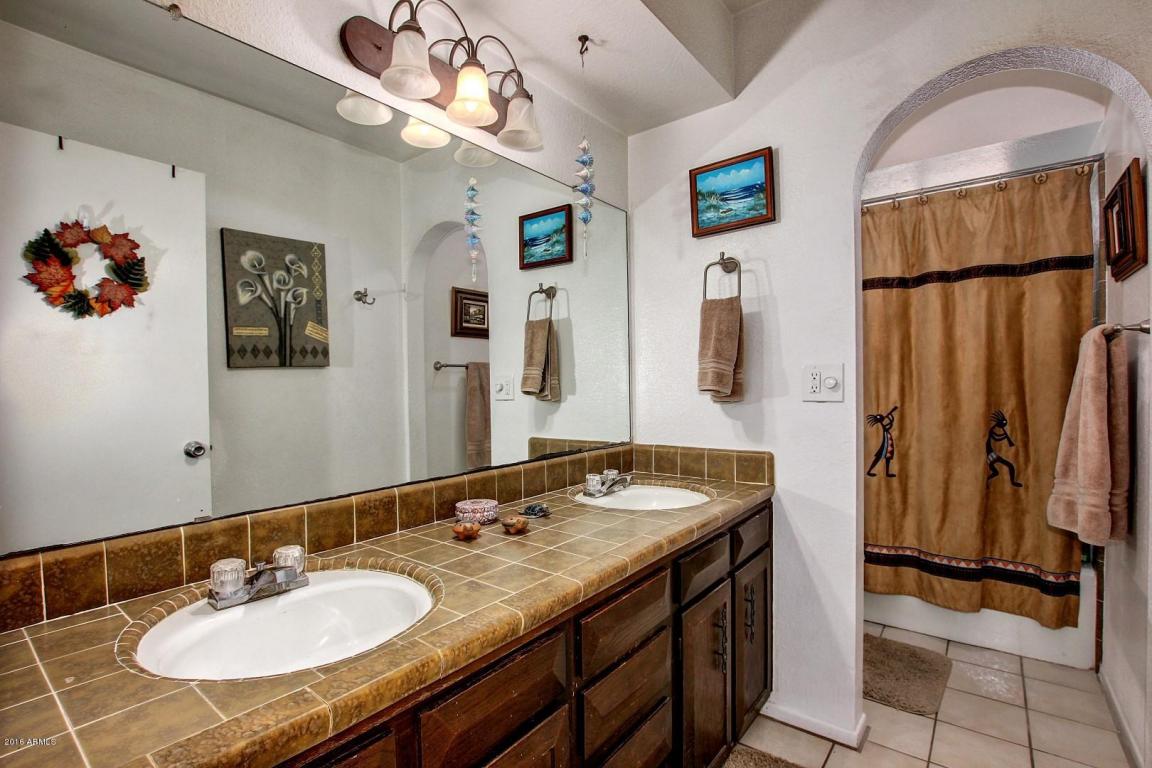 2546 E Yucca St, Phoenix, AZ 85028 photo 21