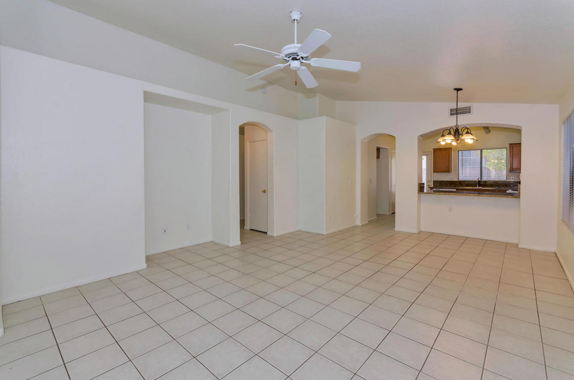 3235 E Hononegh Dr, Phoenix, AZ 85050 photo 16