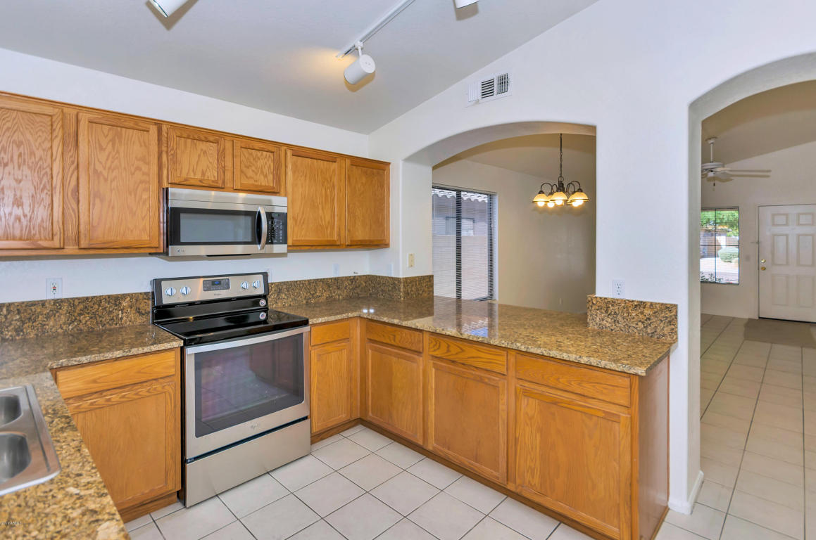 3235 E Hononegh Dr, Phoenix, AZ 85050 photo 26