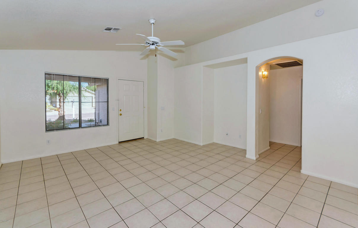3235 E Hononegh Dr, Phoenix, AZ 85050 photo 15