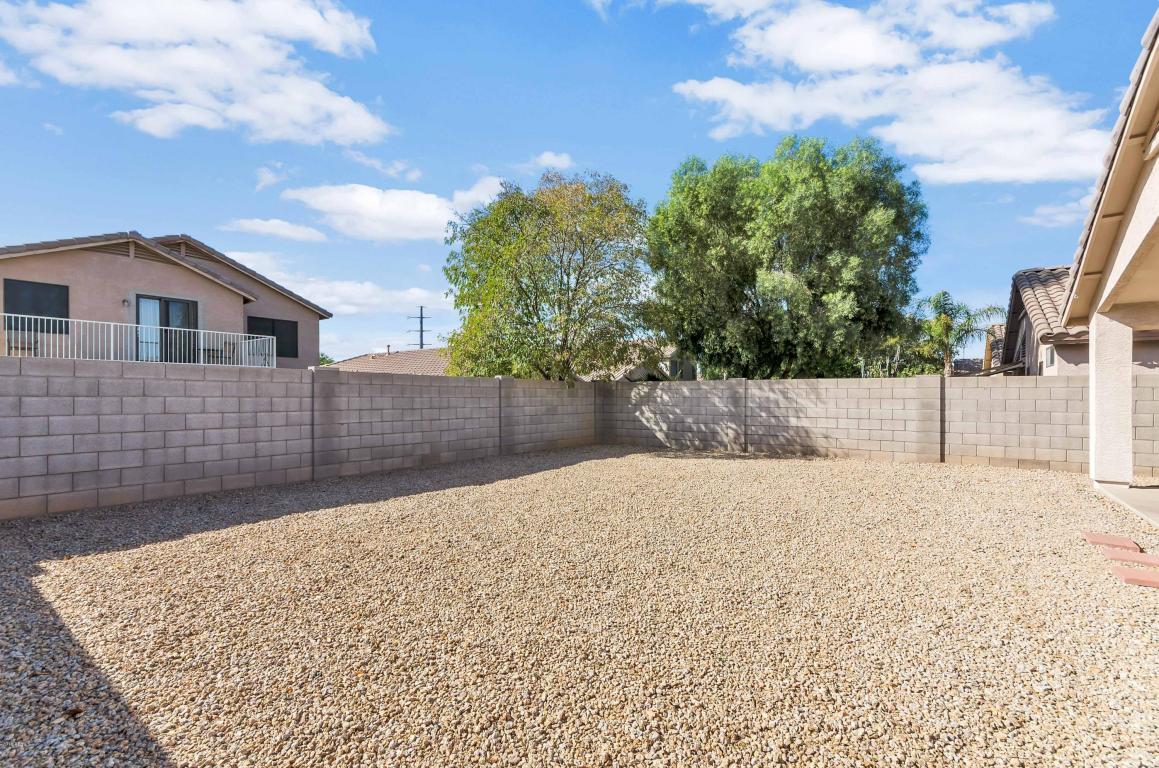3235 E Hononegh Dr, Phoenix, AZ 85050 photo 12