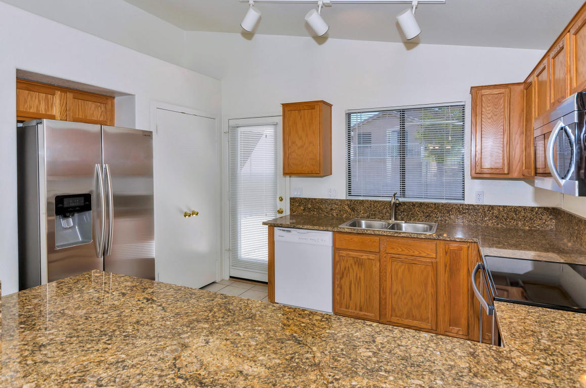 3235 E Hononegh Dr, Phoenix, AZ 85050 photo 29