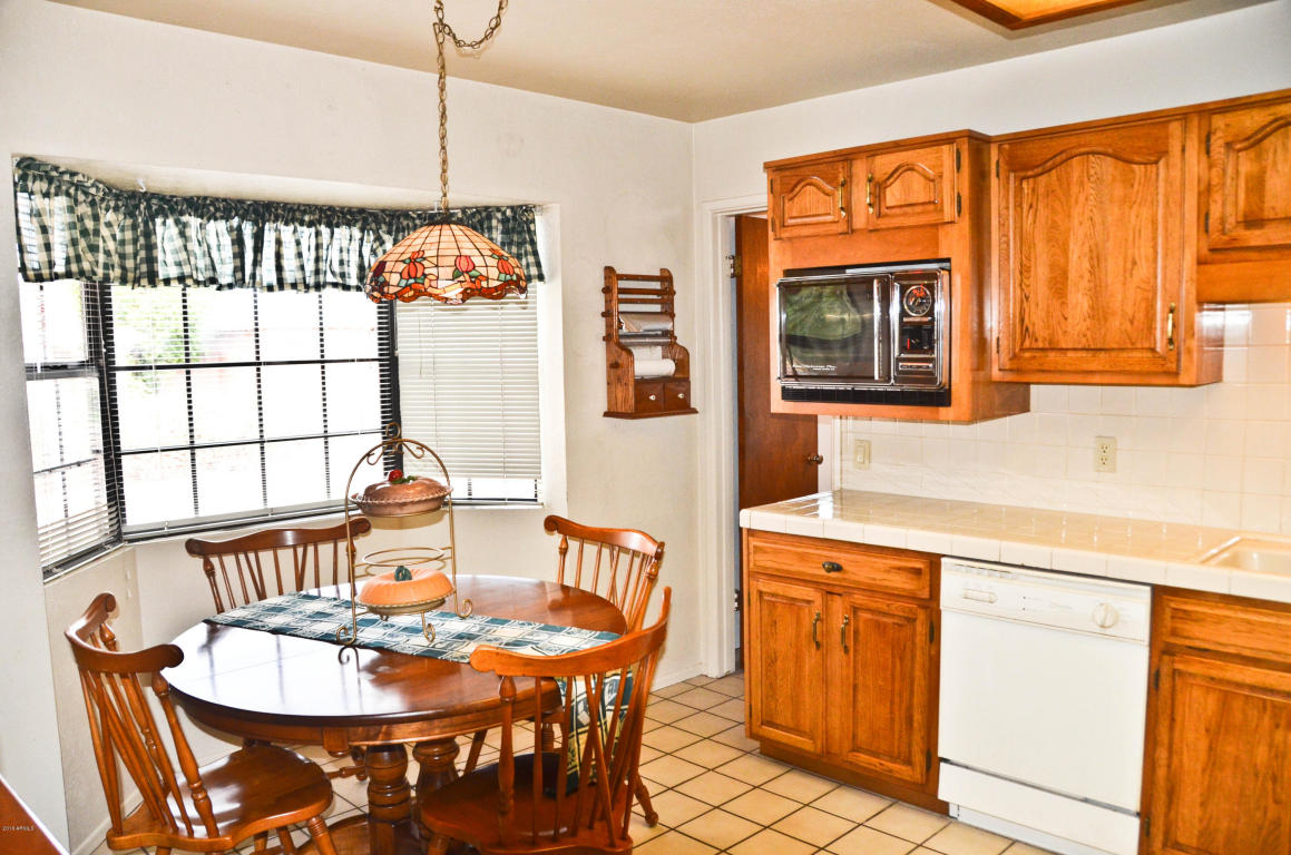 3907 W Cavalier Dr, Phoenix, AZ 85019 photo 4