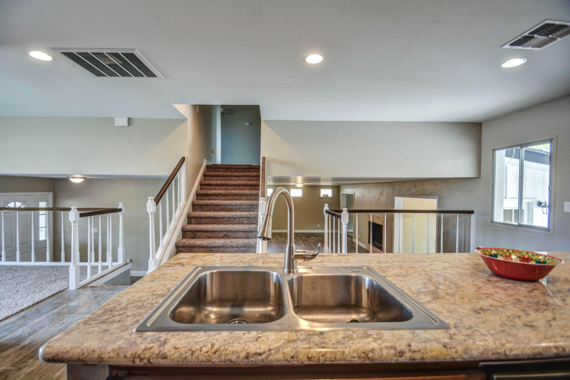 105 Ellis Dr, Tempe, AZ 85282 photo 45