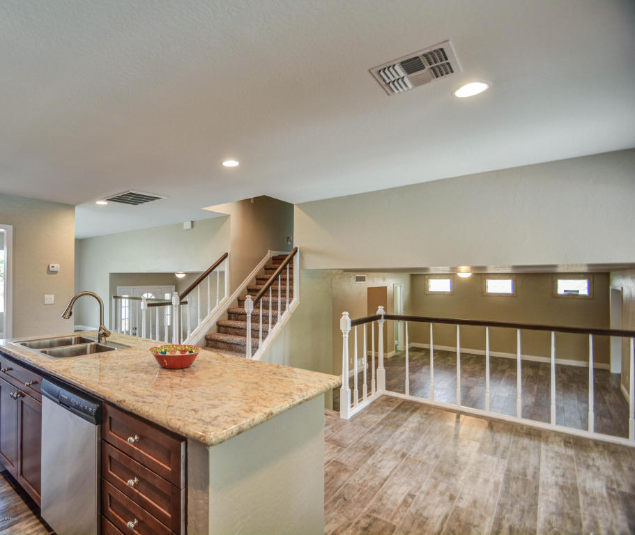 105 Ellis Dr, Tempe, AZ 85282 photo 35