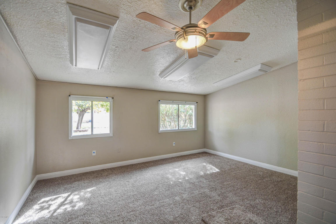 105 Ellis Dr, Tempe, AZ 85282 photo 30