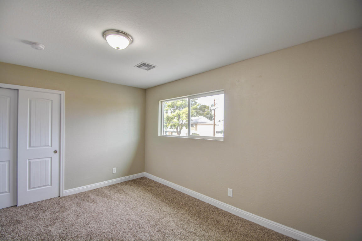 105 Ellis Dr, Tempe, AZ 85282 photo 22