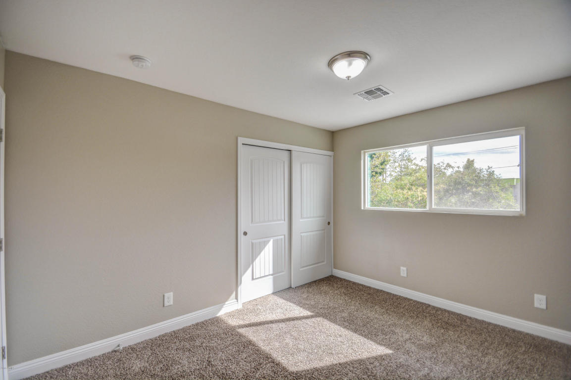 105 Ellis Dr, Tempe, AZ 85282 photo 16