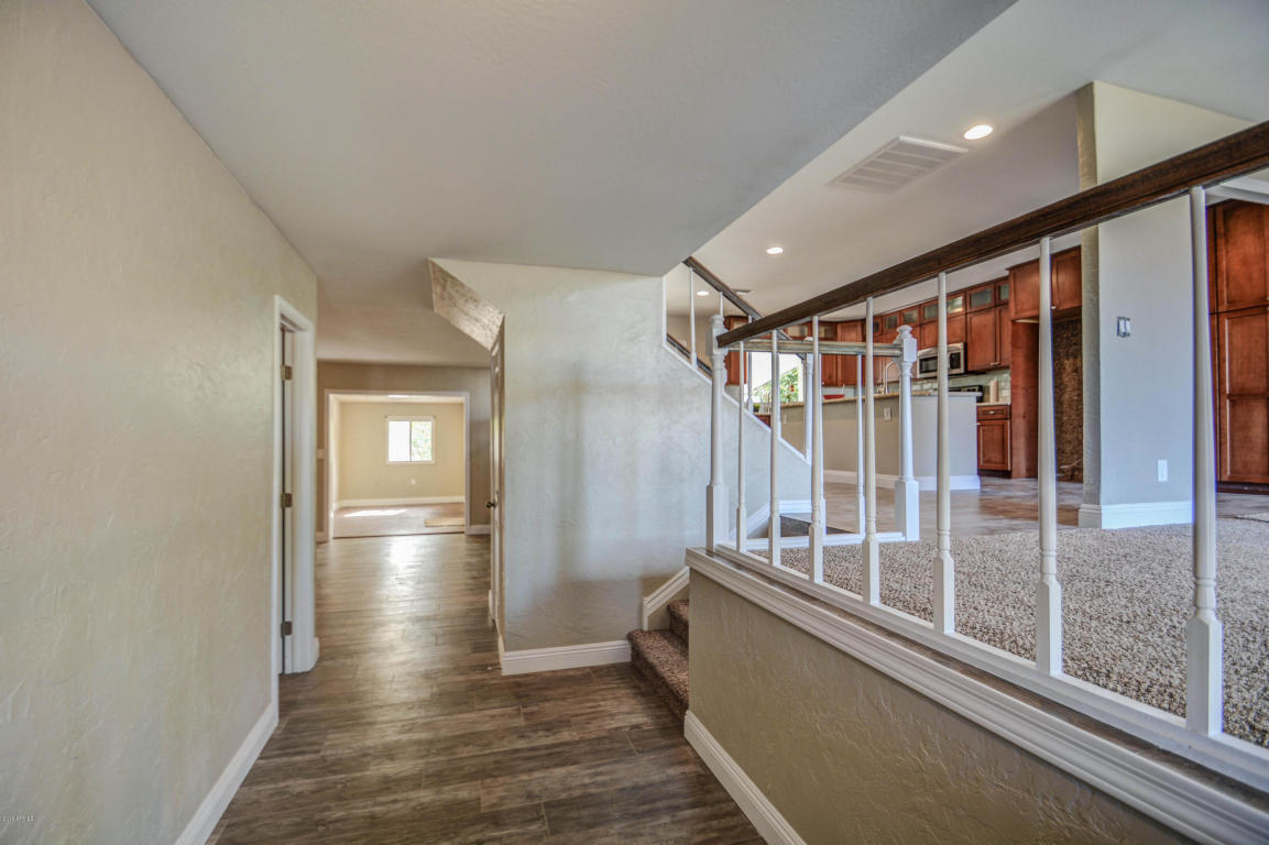 105 Ellis Dr, Tempe, AZ 85282 photo 25