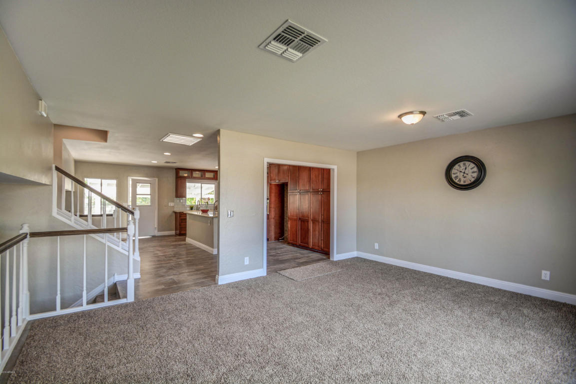 105 Ellis Dr, Tempe, AZ 85282 photo 34