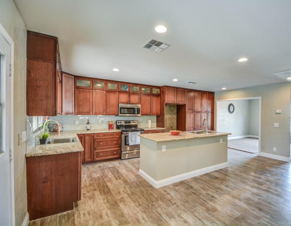 105 Ellis Dr, Tempe, AZ 85282 photo 38