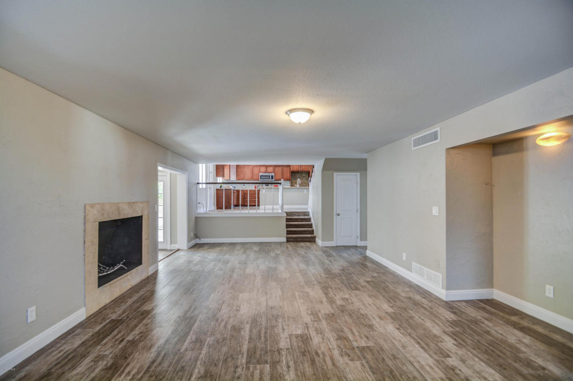 105 Ellis Dr, Tempe, AZ 85282 photo 28