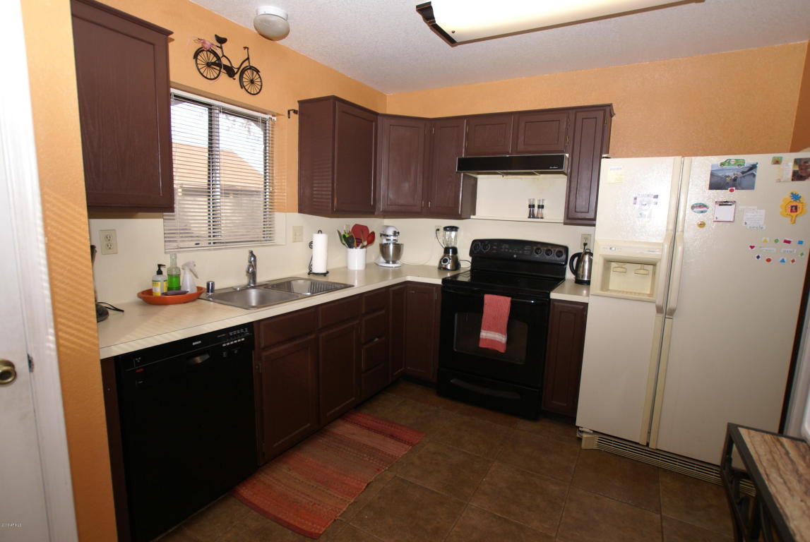 10102 W Windsor Blvd, Glendale, AZ 85307 photo 4