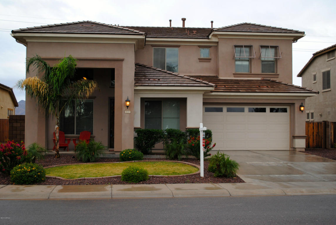 2737 E Blue Spruce Ln, Gilbert, AZ 85298 photo 1