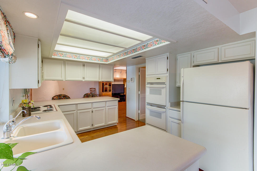 2324 E Desert Cove Ave, Phoenix, AZ 85028 photo 12