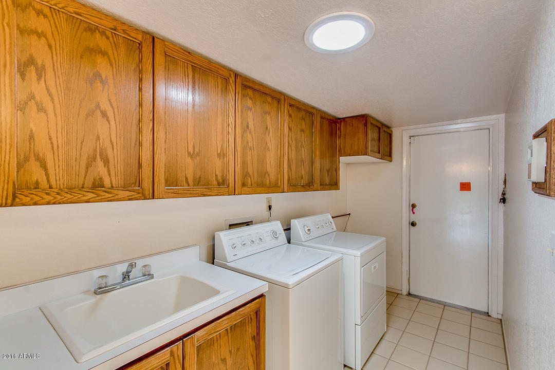 2324 E Desert Cove Ave, Phoenix, AZ 85028 photo 15