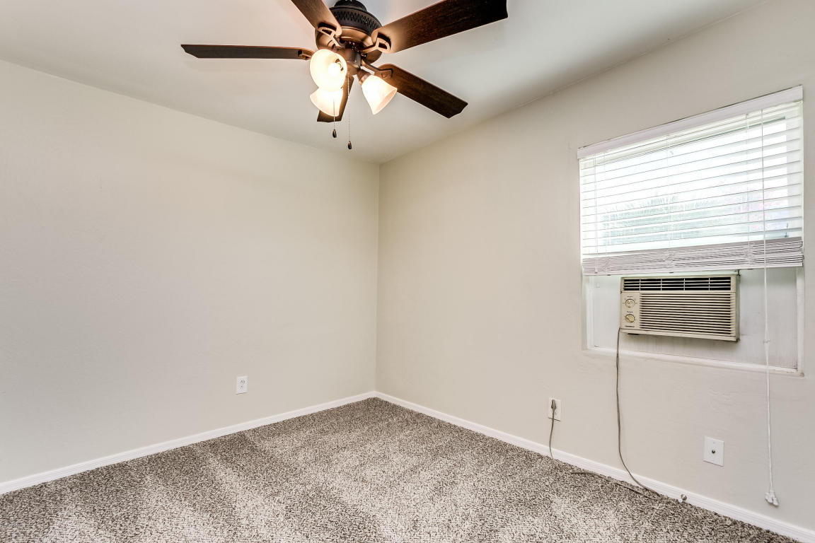 507 E Clanton Ave, Buckeye, AZ 85326 photo 9