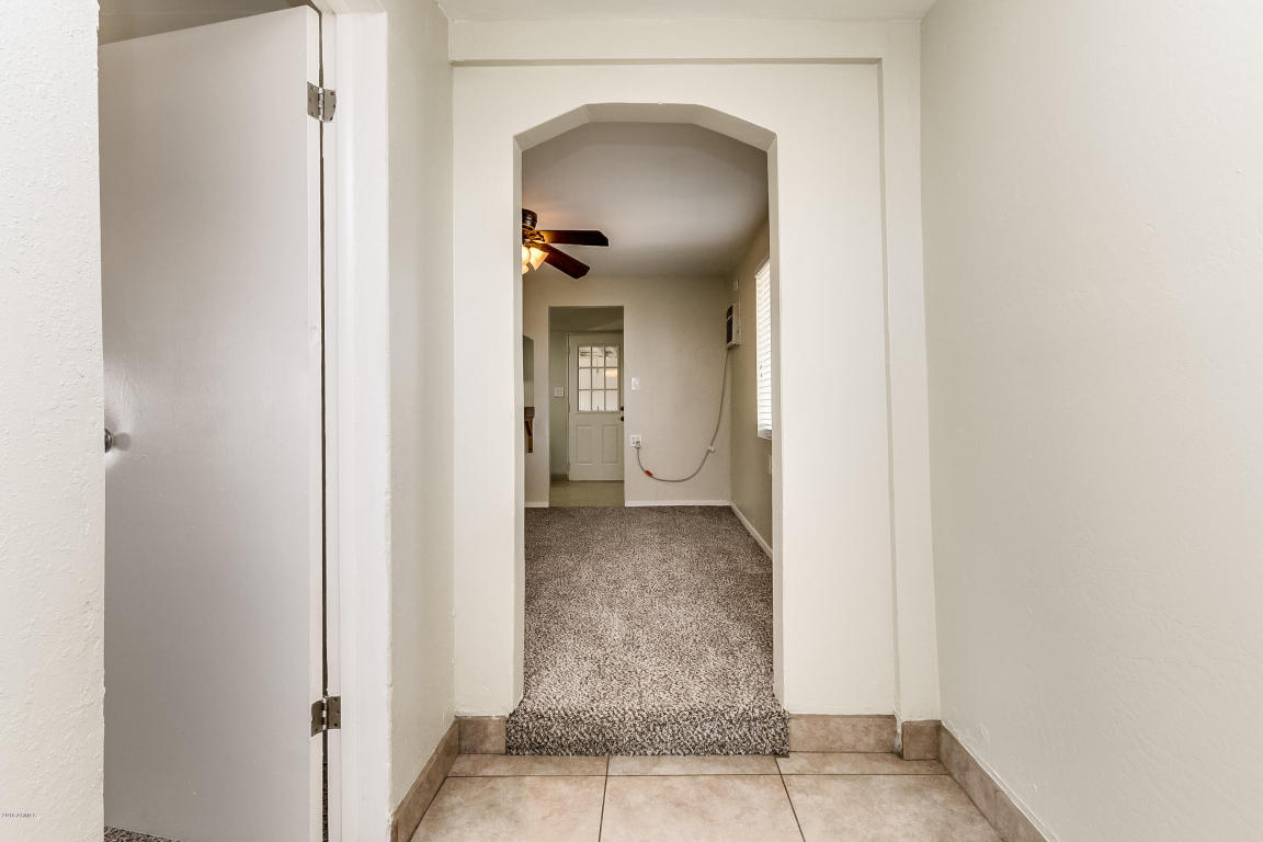 507 E Clanton Ave, Buckeye, AZ 85326 photo 2