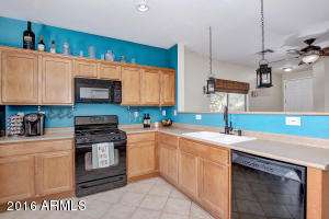 39532 N Noble Hawk Ct, Phoenix, AZ 85086 photo 5