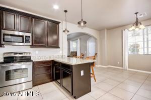 874 S Utilis Dr, Gilbert, AZ 85296 photo 8