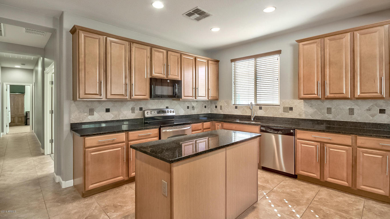 1064 E Periwinkle Way, Gilbert, AZ 85297 photo 16