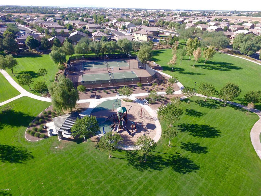 1064 E Periwinkle Way, Gilbert, AZ 85297 photo 9