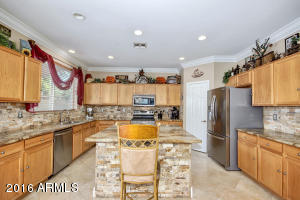 669 E Betsy Ln, Gilbert, AZ 85296 photo 8