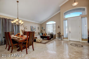 669 E Betsy Ln, Gilbert, AZ 85296 photo 5