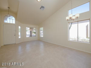 1823 E Saint Catherine Ave, Phoenix, AZ 85042 photo 3