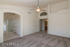 1823 E Saint Catherine Ave, Phoenix, AZ 85042 photo 9