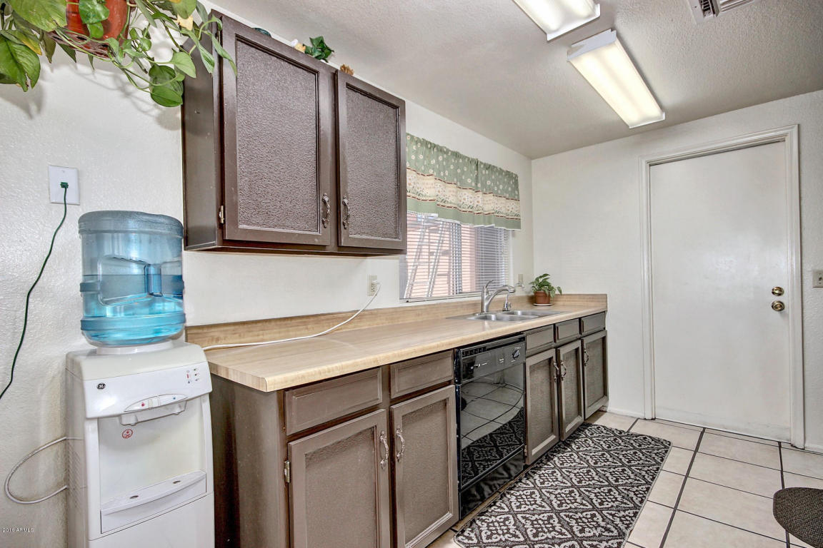 1865 W Devonshire St, Mesa, AZ 85201 photo 9