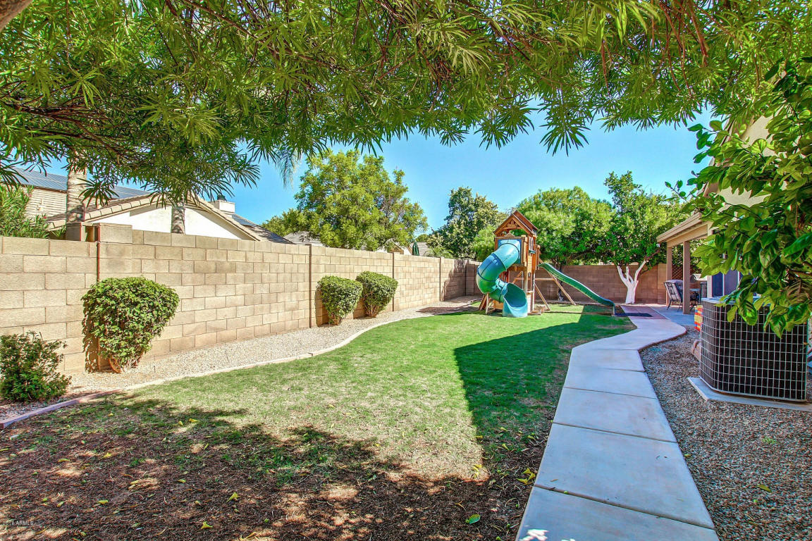 2052 E Smoke Tree Rd, Gilbert, AZ 85296 photo 27