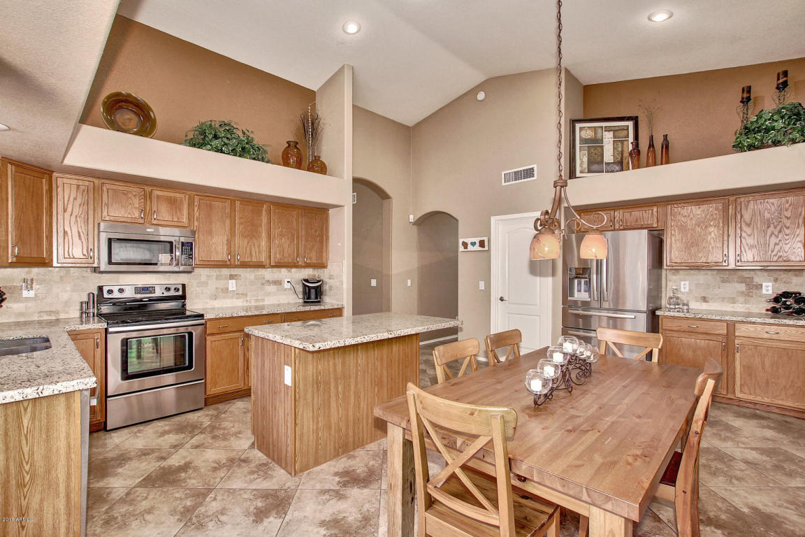 2052 E Smoke Tree Rd, Gilbert, AZ 85296 photo 22