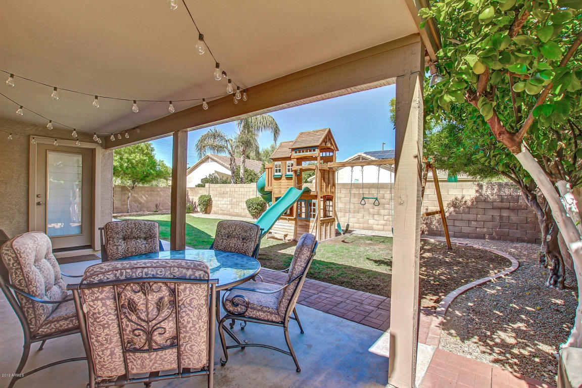 2052 E Smoke Tree Rd, Gilbert, AZ 85296 photo 30