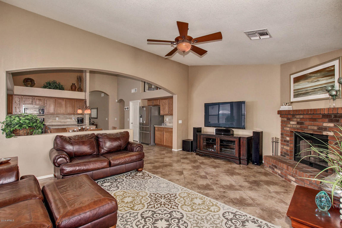 2052 E Smoke Tree Rd, Gilbert, AZ 85296 photo 25