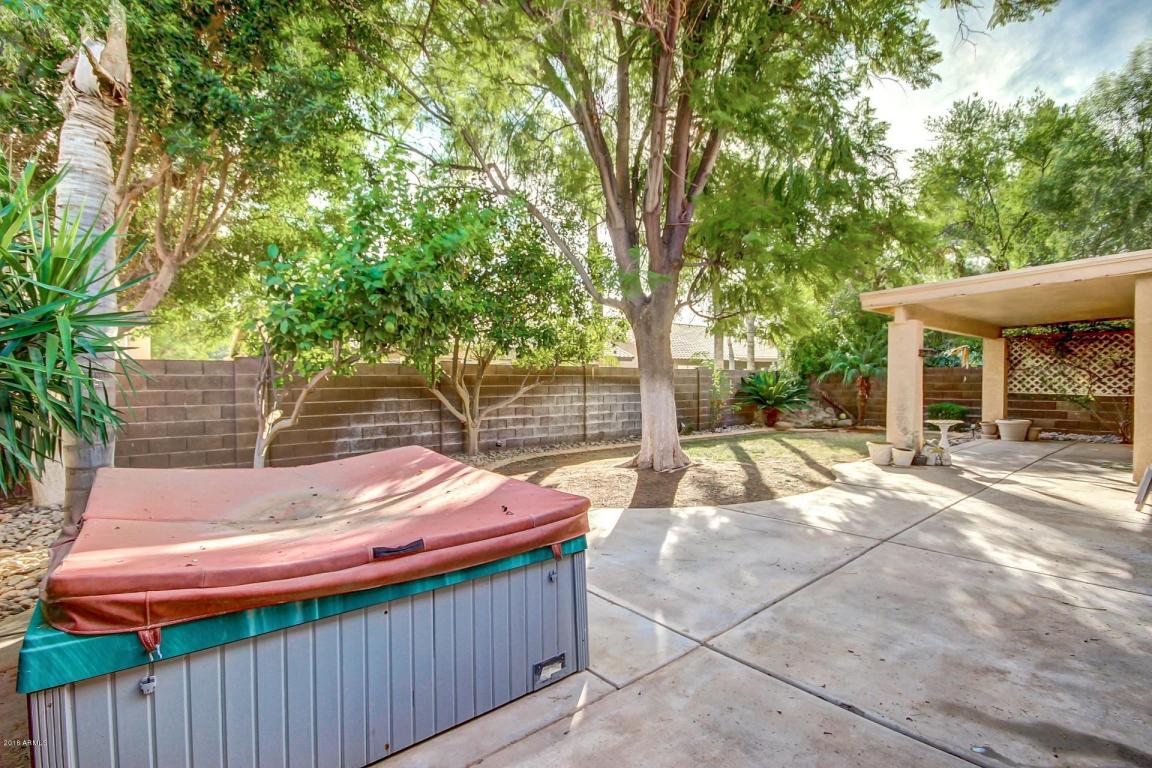 365 E Catclaw Ct, Gilbert, AZ 85296 photo 2