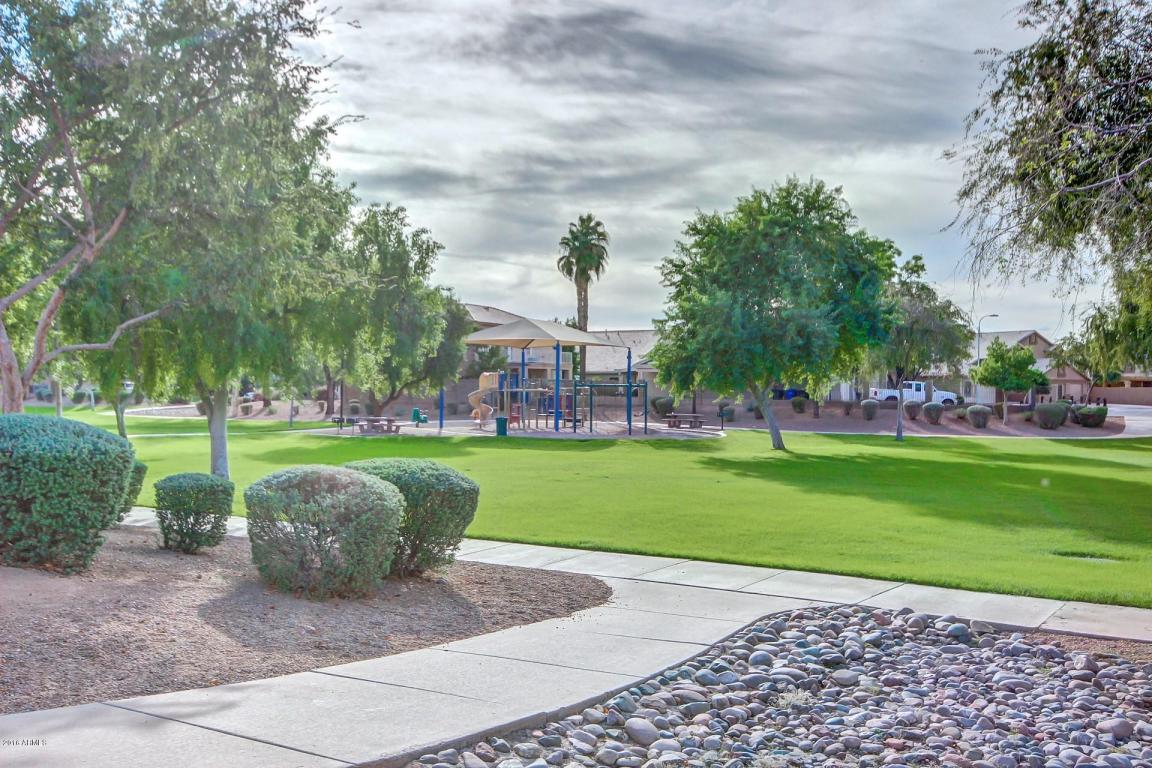 365 E Catclaw Ct, Gilbert, AZ 85296 photo 25